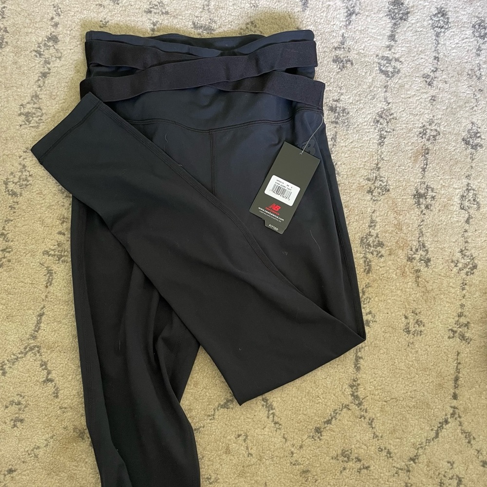 NWT New Balance Womens Leggings